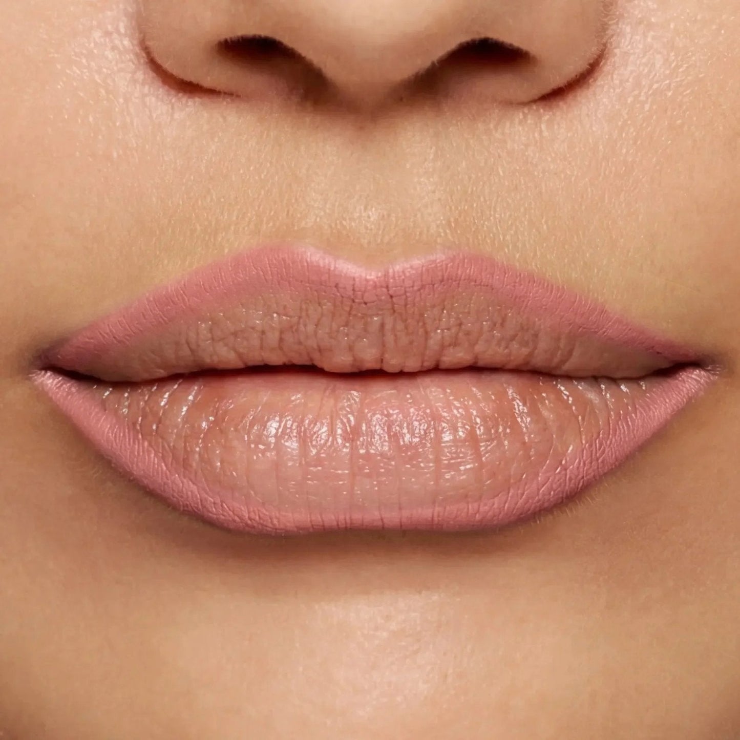 Easy Glide Lip Liner — Creamy, Blendable Color with Smooth Application