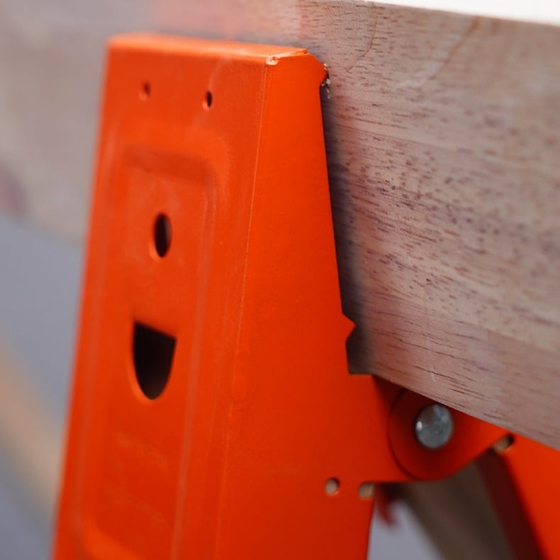 2Pcs Heavy Duty Sawhorse Brackets with Down Clamp