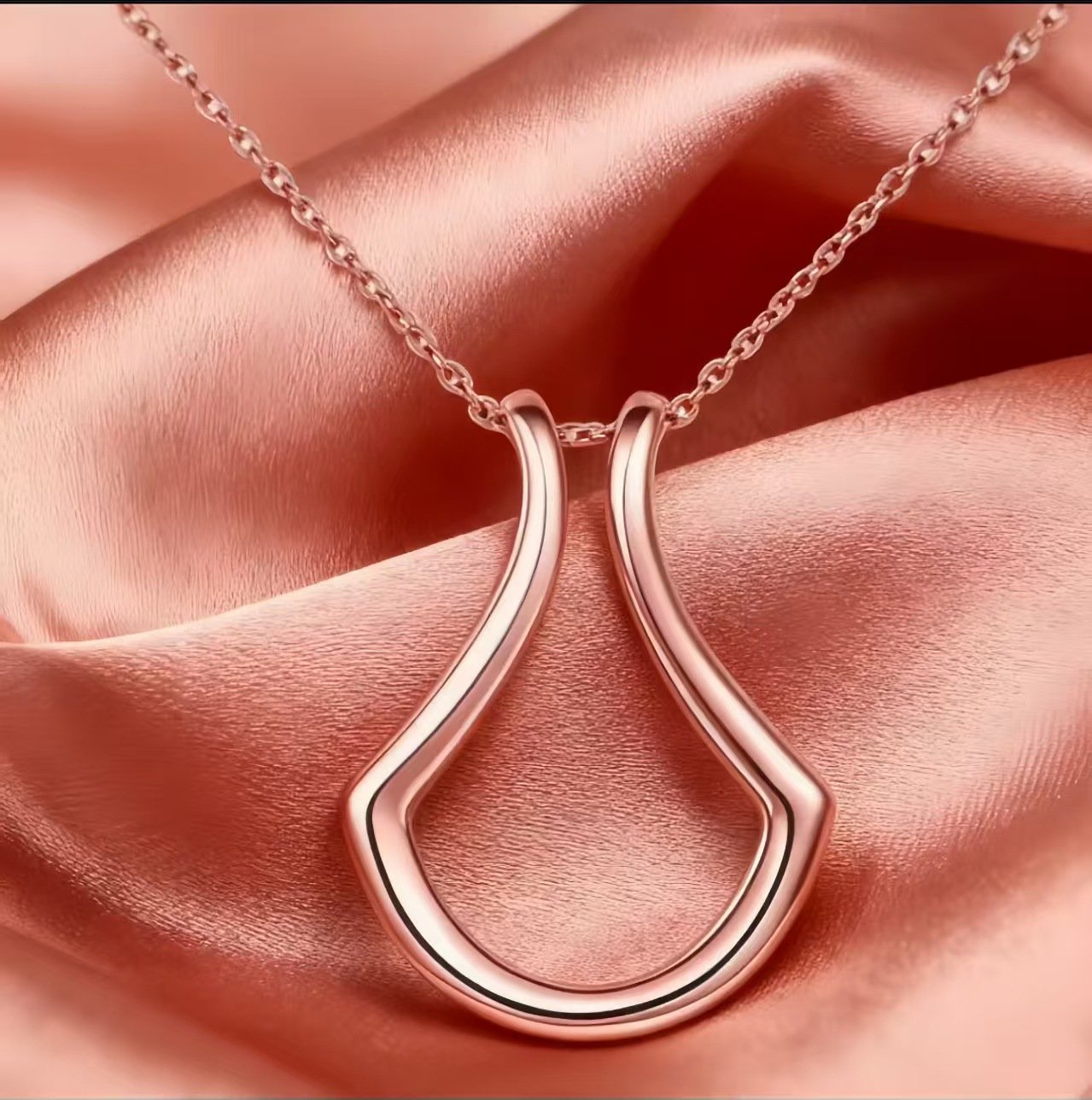 ✨ Ring Holder Necklace